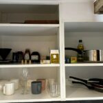 vaisselles-casseroles-apppartement-pti-bou